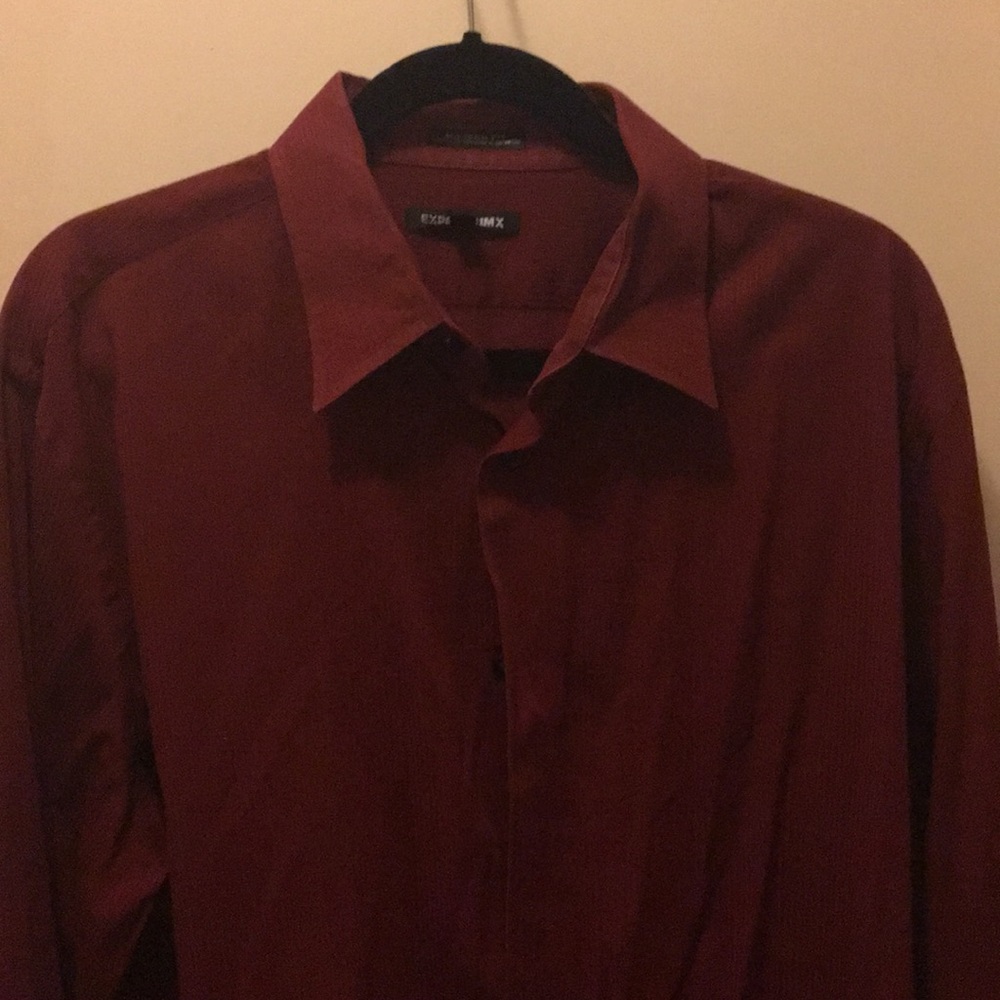 Express modern fit button down